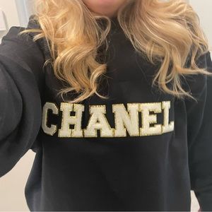 Chanel black sweatshirt